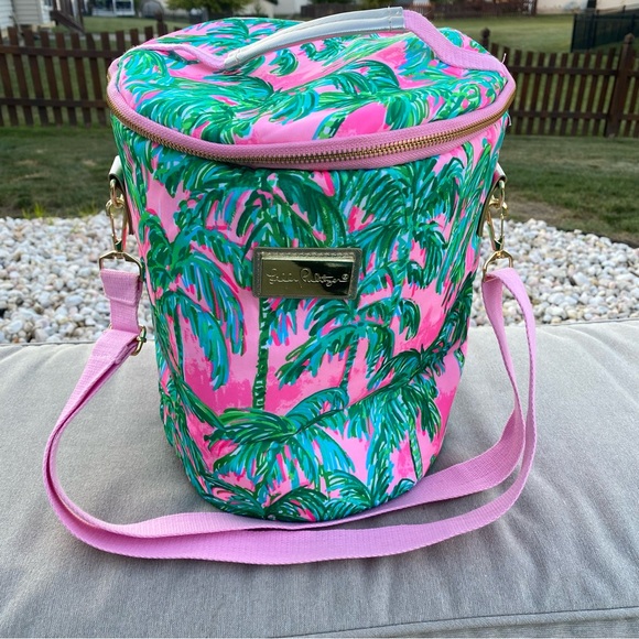 Lilly Pulitzer Insulated Soft Beach Cooler Pink Palm Print - Picture 1 of 7